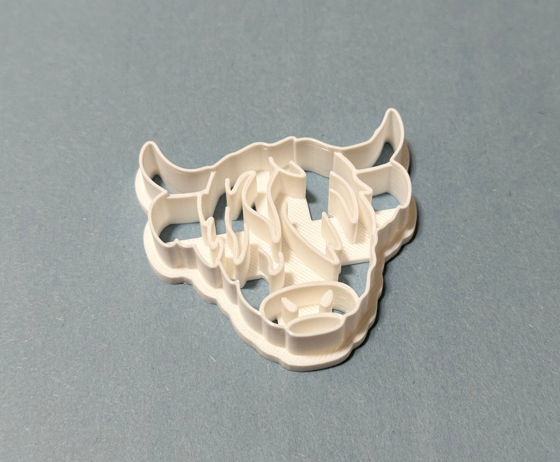 Highland cow cookie cutter with stamp