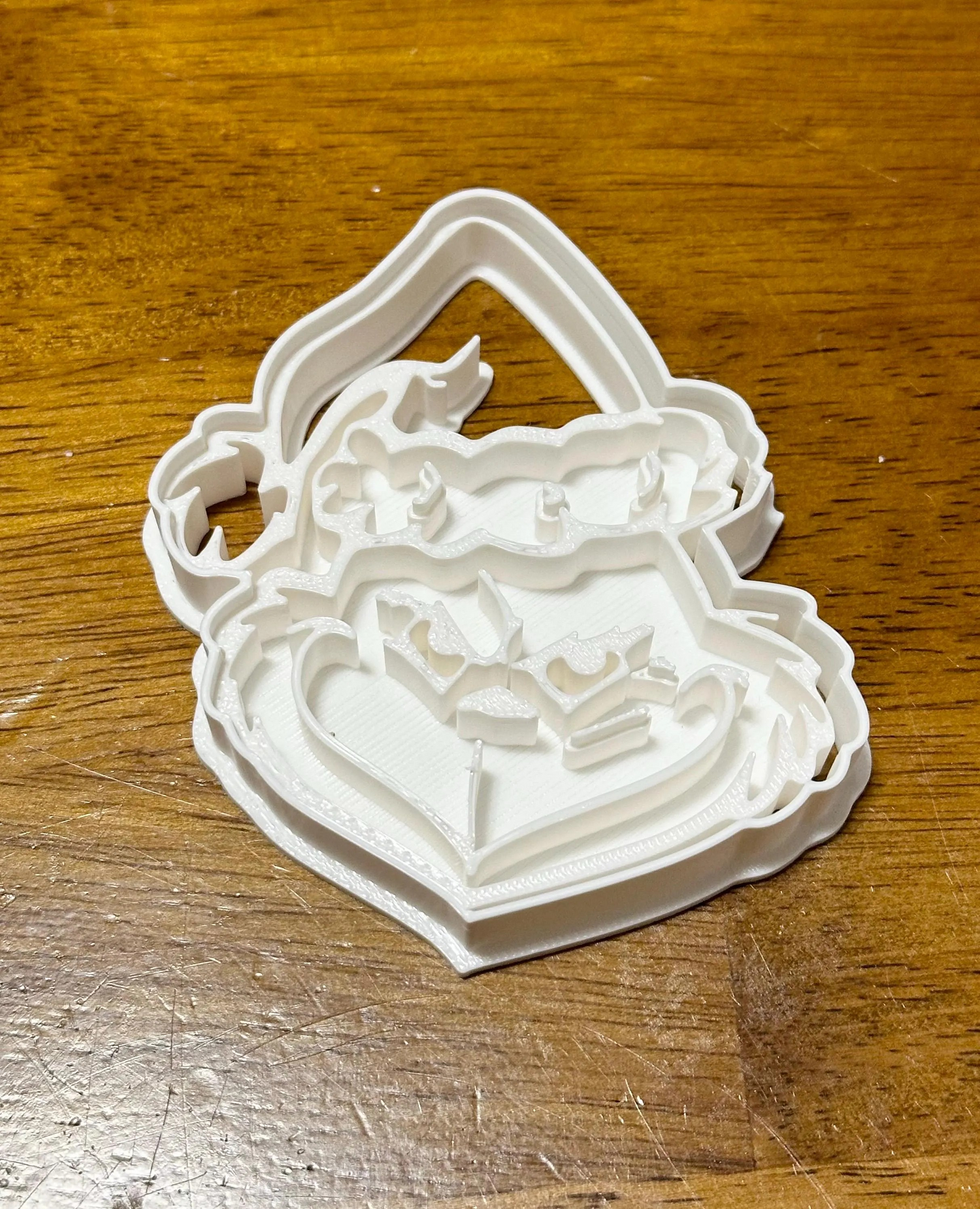 Grinch cookie cutter with stamp/ Christmas cookie cutter